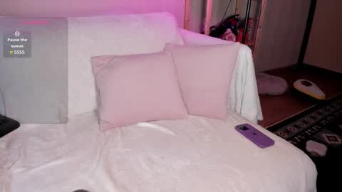 Kiara 0100 - 0700 UTC almost every day online show from February 27, 11:06 am