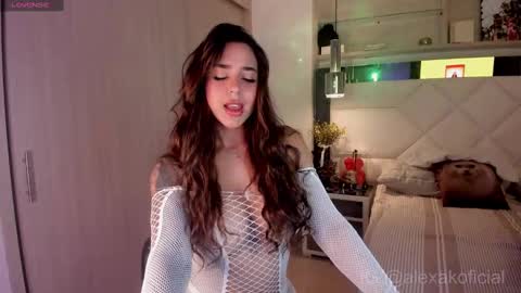 A L E X A online show from November 17, 11:07 pm