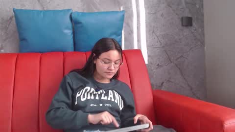 Jalina online show from December 3, 7:14 pm