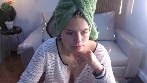 _kitten_1 online show from March 27, 8:26 am