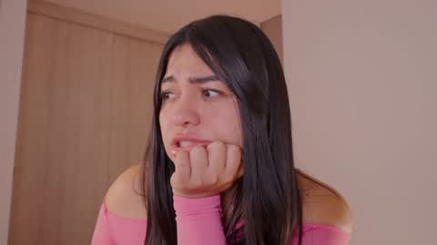 Snapshot of _lasuescun chatting on December 3, 1:58 am Alejandra suescun online show from December 3, 1:58 am