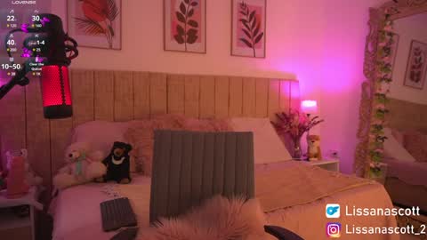 Snapshot of _lissana_scott chatting on February 5, 3:20 pm Lissana online show from February 5, 3:20 pm