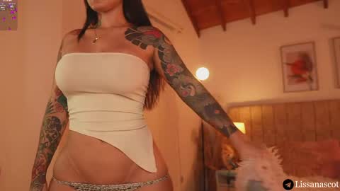 Lissana online show from April 11, 7:51 pm