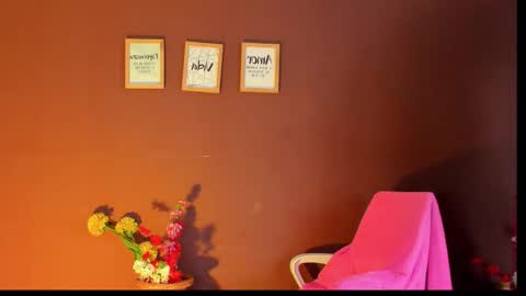 Ivy 3 online show from December 3, 9:15 pm