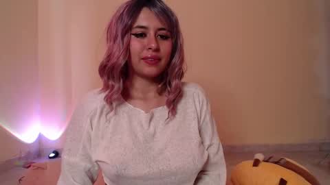Snapshot of _maiahairy_ chatting on January 30, 4:24 pm Maia online show from January 30, 4:24 pm