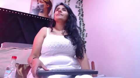 Snapshot of _marcela__ chatting on September 15, 12:28 pm _marcela__ online show from September 15, 12:28 pm