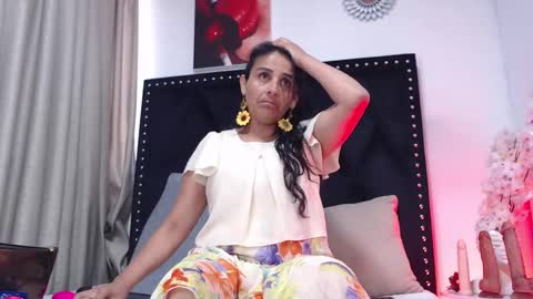 Snapshot of _marcela__ chatting on March 10, 12:28 pm _marcela__ online show from March 10, 12:28 pm