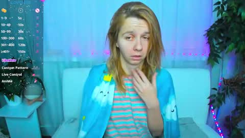 Snapshot of _mari_so chatting on February 18, 1:54 am Scarlett online show from February 18, 1:54 am
