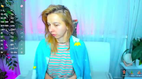 Snapshot of _mari_so chatting on March 3, 2:26 am Scarlett online show from March 3, 2:26 am