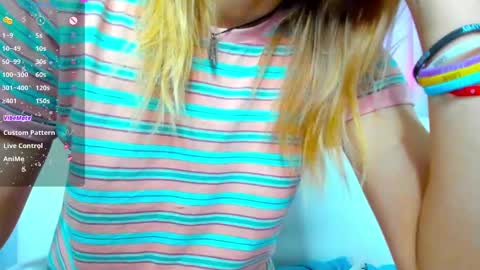 Snapshot of _mari_so chatting on March 5, 5:18 am Scarlett online show from March 5, 5:18 am