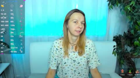 Snapshot of _mari_so chatting on September 13, 5:32 am Scarlett online show from September 13, 5:32 am