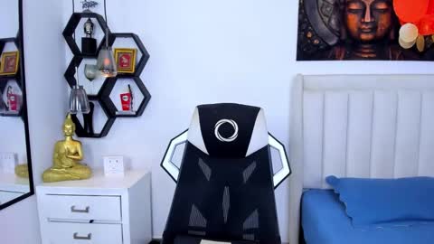 _matthew_santos_ online show from December 21, 8:26 pm