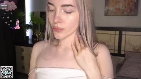 Elva and Kate  online show from October 1, 6:56 am