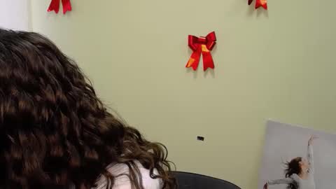 Susie online show from February 27, 8:02 am