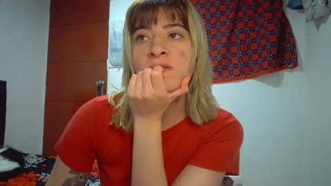 Mia-foster online show from April 6, 10:44 pm