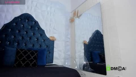 Snapshot of _mia_milf_ chatting on September 22, 1:31 am _mia_milf_ online show from September 22, 1:31 am