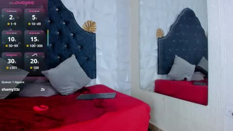 _mia_milf_ online show from March 12, 8:29 am