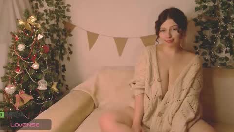 Mia online show from December 29, 1:24 am