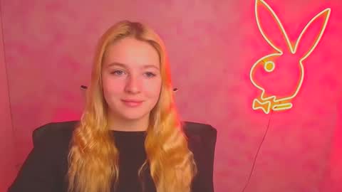 Melanie online show from March 2, 6:16 am