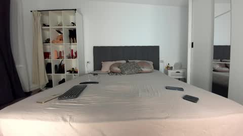 AstrideVonTeese online show from March 3, 5:31 pm