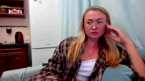 Eva online show from September 11, 8:21 pm