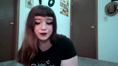 _miss_marie_ online show from November 19, 9:46 pm