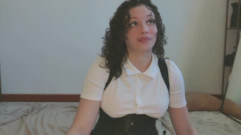 Mara Independent model online show from August 8, 6:40 pm