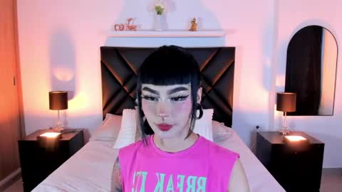 mizuki  online show from April 15, 3:48 pm