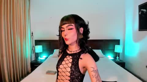 mizuki  online show from February 25, 2:37 pm