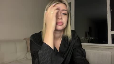Becca Tony online show from August 7, 5:44 pm
