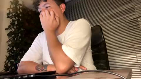 Snapshot of _mr_panda_ chatting on December 5, 4:59 am Panda  online show from December 5, 4:59 am