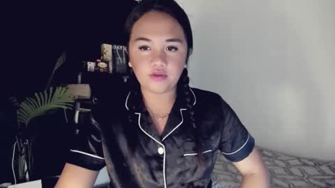 Angel online show from March 26, 8:25 pm