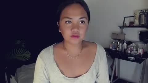 Angel online show from May 31, 1:32 pm