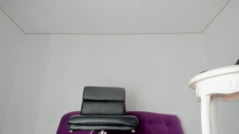 shantall online show from November 27, 2:03 pm