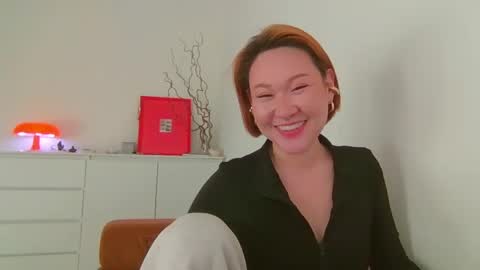 _naughty_asian online show from June 7, 5:18 pm