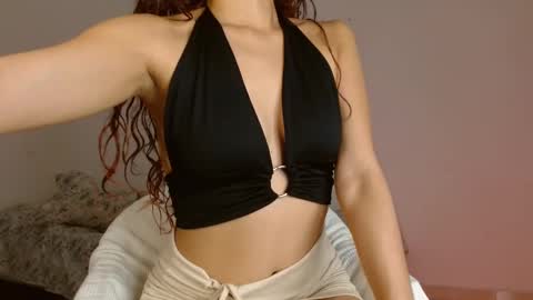 _nayade_ online show from March 4, 1:45 am