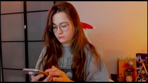 Snapshot of _nemalkovamia chatting on January 12, 3:07 am Mia with a big heart online show from January 12, 3:07 am