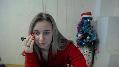 Nica online show from December 17, 10:11 am