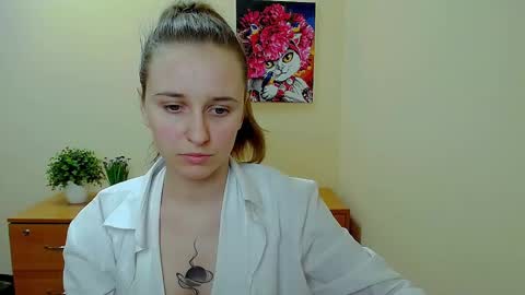 Nica online show from February 27, 1:17 pm