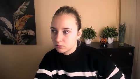 Nica online show from October 30, 9:21 am