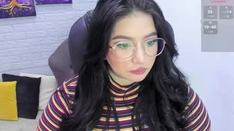 Snapshot of _nina_sweet chatting on October 11, 12:10 pm online show from October 11, 12:10 pm