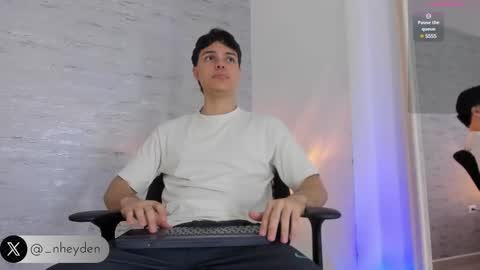 Noah Heyden online show from March 7, 1:29 pm