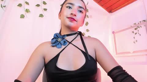 Orquidea  online show from February 26, 1:58 pm