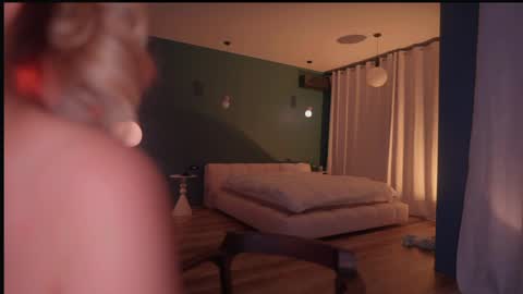 Eva online show from December 4, 11:15 pm