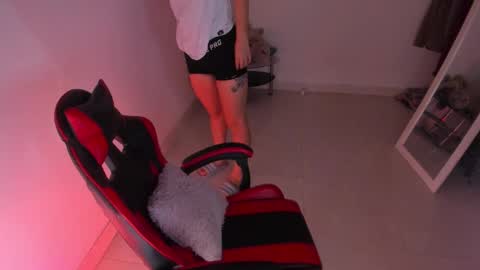 Snapshot of _rachell1 chatting on October 4, 11:24 pm Stefany online show from October 4, 11:24 pm
