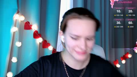 im Amy online show from February 17, 12:38 pm