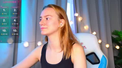 im Amy online show from October 19, 6:40 am