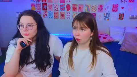 Snapshot of _reverse_gang_ chatting on March 1, 6:32 pm LISSAPVT IS OPEN online show from March 1, 6:32 pm