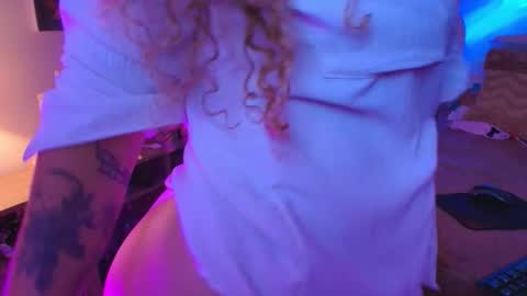 Snapshot of _rose_smith chatting on October 28, 1:17 am _rose_smith online show from October 28, 1:17 am