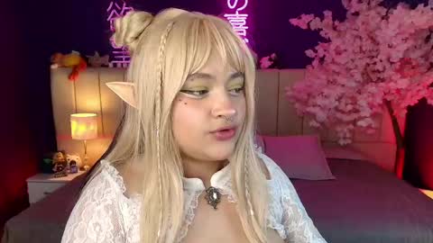 Sara online show from May 21, 5:25 am